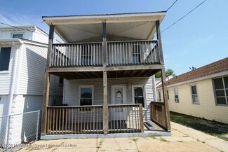 30 Farragut Ave, Seaside Park, NJ 08752