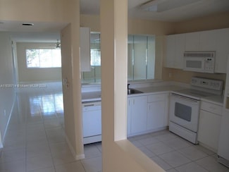 9511 Weldon Cir Unit G215, Tamarac, FL 33321