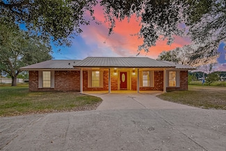 3122 Kueck Rd, Rosenberg, TX 77471