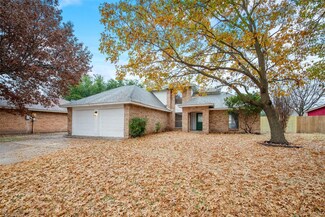 4217 Whitman Ln, Grand Prairie, TX 75052