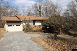 7010 Limestone Dr, Harrison, AR 72601