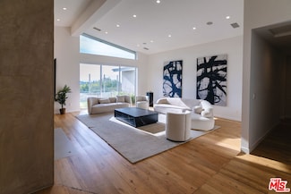3423 Scadlock Ln, Sherman Oaks, CA 91403