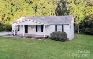 19 Church St, York, SC 29745