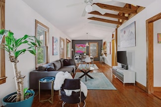 2102 E 17th St, Austin, TX 78702