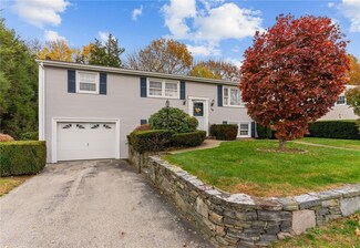54 Monterey Dr, West Warwick, RI 02893