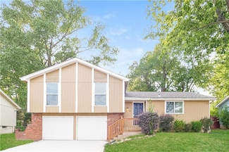 9112 Robinson St, Overland Park, KS 66212