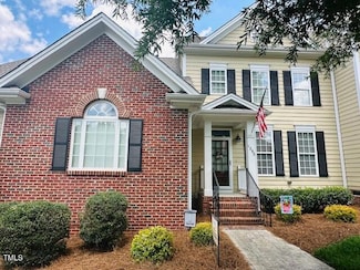 1203 Fairview Club Dr, Wake Forest, NC 27587