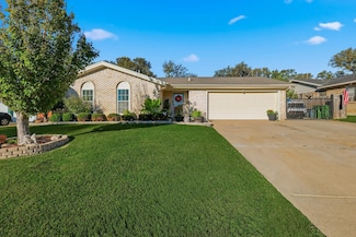 6971 Cox Ln, North Richland Hills, TX 76182