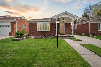 10019 Reeck Rd, Allen Park, MI 48101