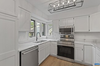 1285 Branchlands Dr, Charlottesville, VA 22901