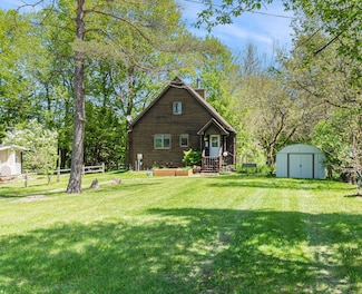 18862 Oxbow Dr, Barryton, MI 49305