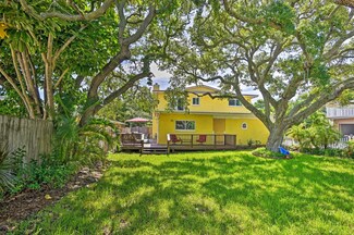 233 S Brevard Ave, Cocoa Beach, FL 32931