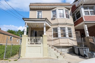 91 Aldine St, Newark, NJ 07112