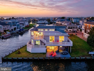 36 W Bayard St, Fenwick Island, DE 19944