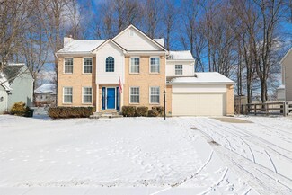 4477 Bent Creek Dr, Cincinnati, OH 45244