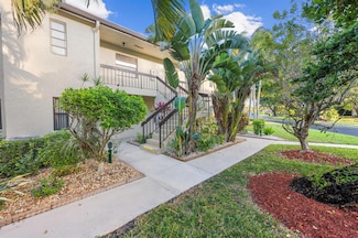 8305 Casa Del Lago Unit 3F, Boca Raton, FL 33433
