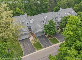 6632 Ridgeview Dr Unit 32, Clarkston, MI 48346