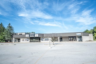 1361 S Grand Ave, Hartford, WI 53027