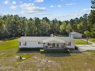 391 Carl Meeks Rd, Rocky Point, NC 28457