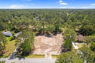 41 Country Club Dr, Shallotte, NC 28470