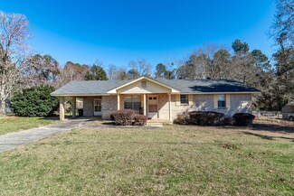 1209 Leslee Dr, Waynesboro, GA 30830