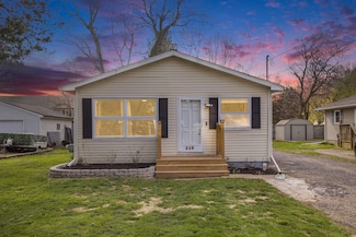 213 N Fountain St, Marshall, MI 49068