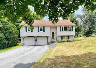 55 Jones Rd, Hopedale, MA 01747