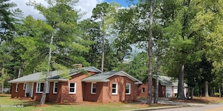 822 River Rd, Washington, NC 27889