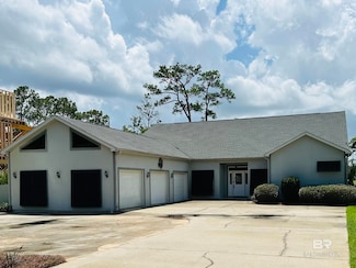 8585 Bay Harbor Rd, Elberta, AL 36530