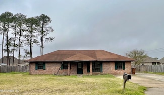 827 Tee St, Biloxi, MS 39532