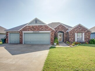 2115 S Javine Ct, Skiatook, OK 74070