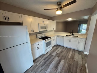 843 Crystal Lake Dr, Pompano Beach, FL 33064