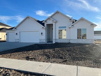 2443 W 2950 N Unit 99, Farr West, UT 84404