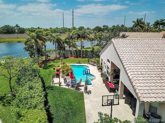 1595 SW 191st Ave, Pembroke Pines, FL 33029