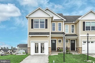 99 Galaxy Dr, Hanover, PA 17331