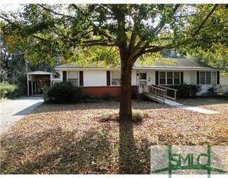 18 Hughes Ave, Savannah, GA 31406