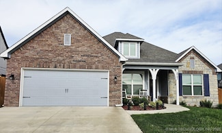 2721 S 8th St, Broken Arrow, OK 74012