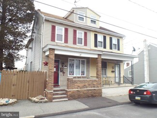 303 N Center St, Frackville, PA 17931