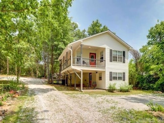 805 Oak St, Mountain View, AR 72560