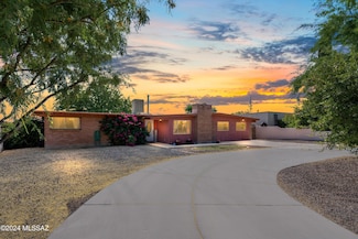 8745 E Old Spanish Trail, Tucson, AZ 85710