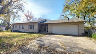 207 E Melvin St, Arma, KS 66712