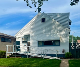 2420 Wood St, La Crosse, WI 54603