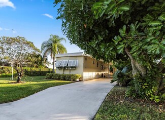 7437 SE Swan Ave, Hobe Sound, FL 33455