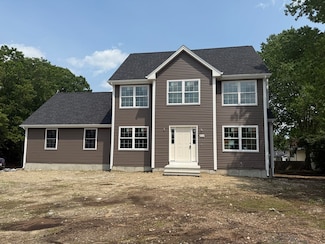 111 Harris Pond Rd, Blackstone, MA 01504