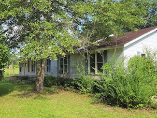 260 Camp Rd, Oglethorpe, GA 31068