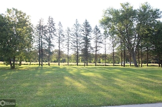1333 N Kentucky Ave, Mason City, IA 50401