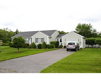 51 Pershing Ave, Acushnet, MA 02743