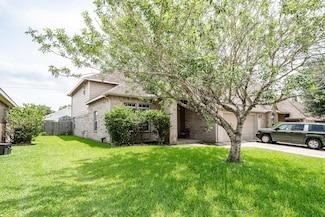 934 Sage St, Baytown, TX 77521