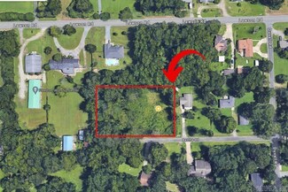 13 Bertha Rd, Little Rock, AR 72210