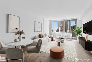 500 W 43rd St Unit 16H, New York, NY 10036